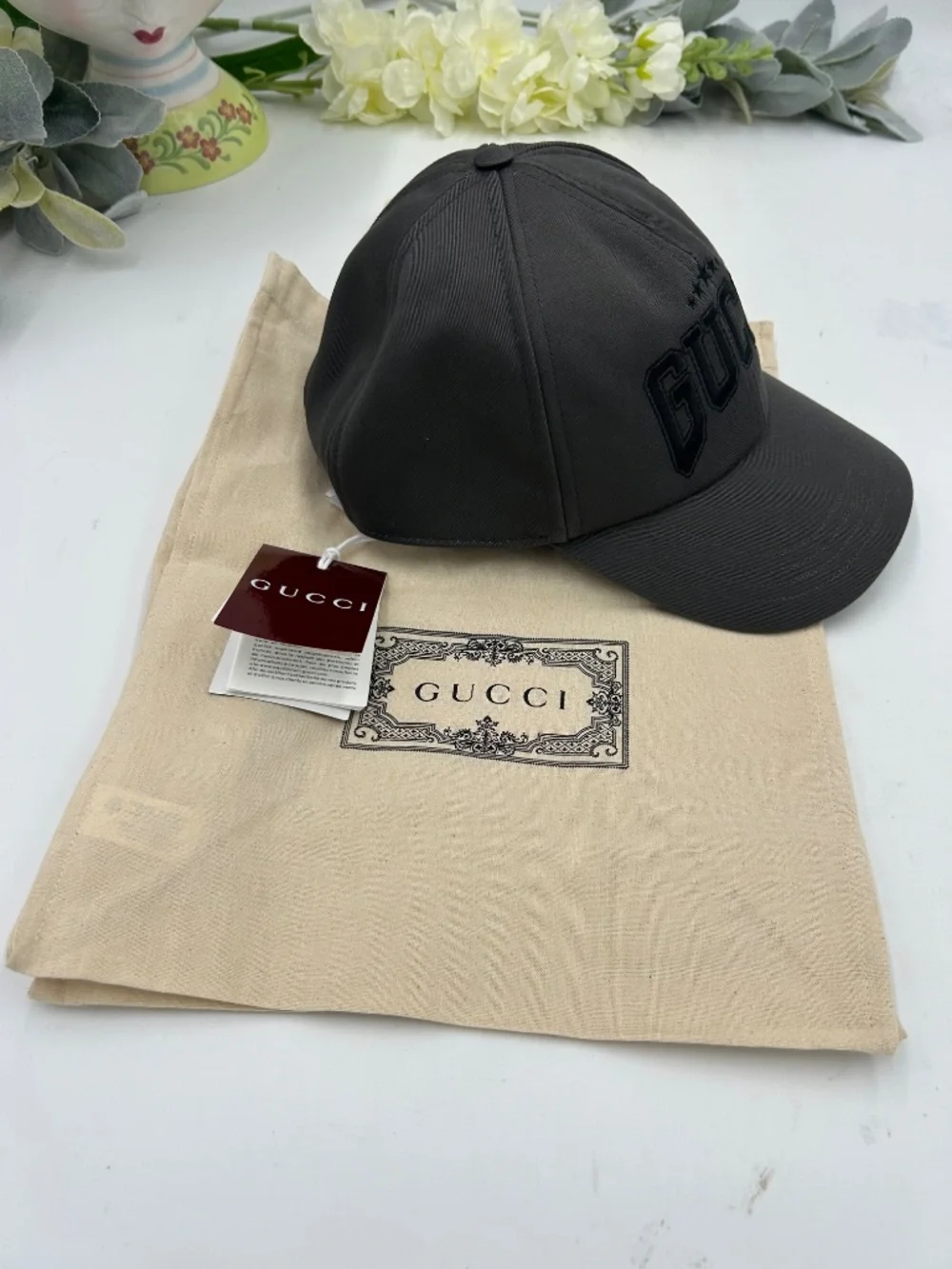 Gucci Cotton Canvas Embroidered Logo Baseball Cap.  Size Medium (adjustable)
